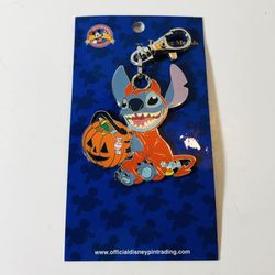 Disney-Stitch in Halloween Devil Costume Lilo Stitch 2005 Trading Medal. CUTE!