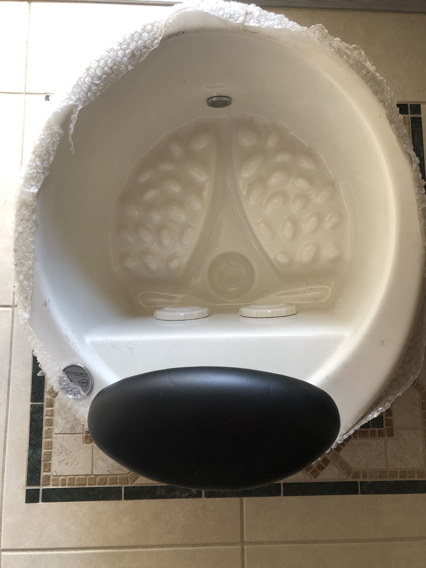 New Sanijet Pedicure Tub