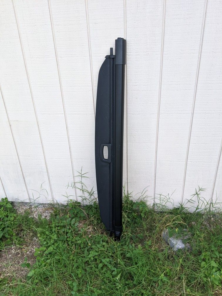 Mercedes Benz Rear Cargo Cover Black