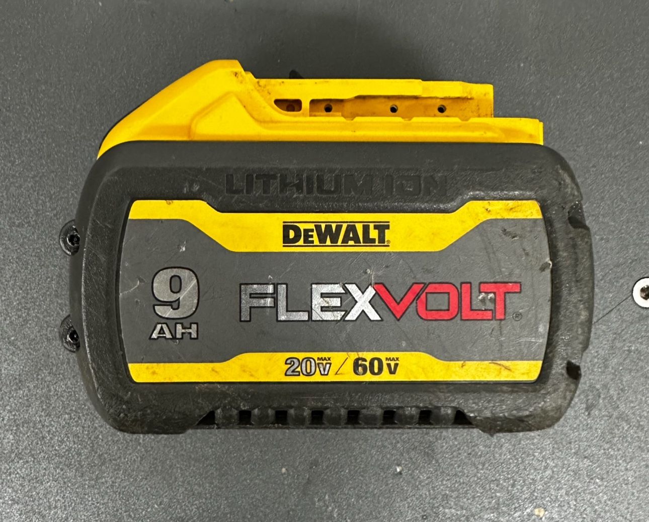 DeWALT 20V/60V Battery 