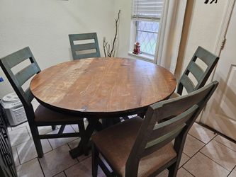 Dinning Table