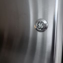 GE refrigerator