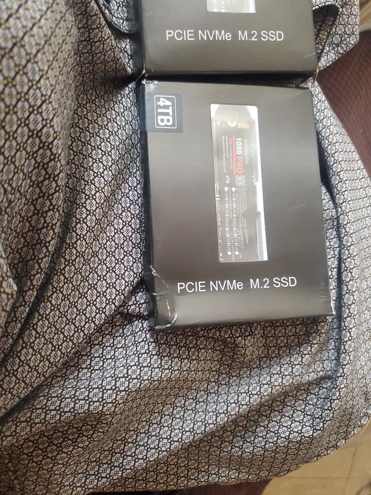 Two 4TB Stick For Computer Desktop Laptop Ultra Tin Laptop.