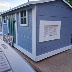 Dog Houses 