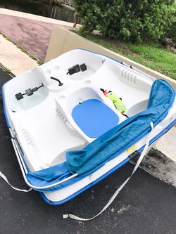 Paddle boat 5 passenger pedal boat with canopy for Sale in Miami, FL -  OfferUp