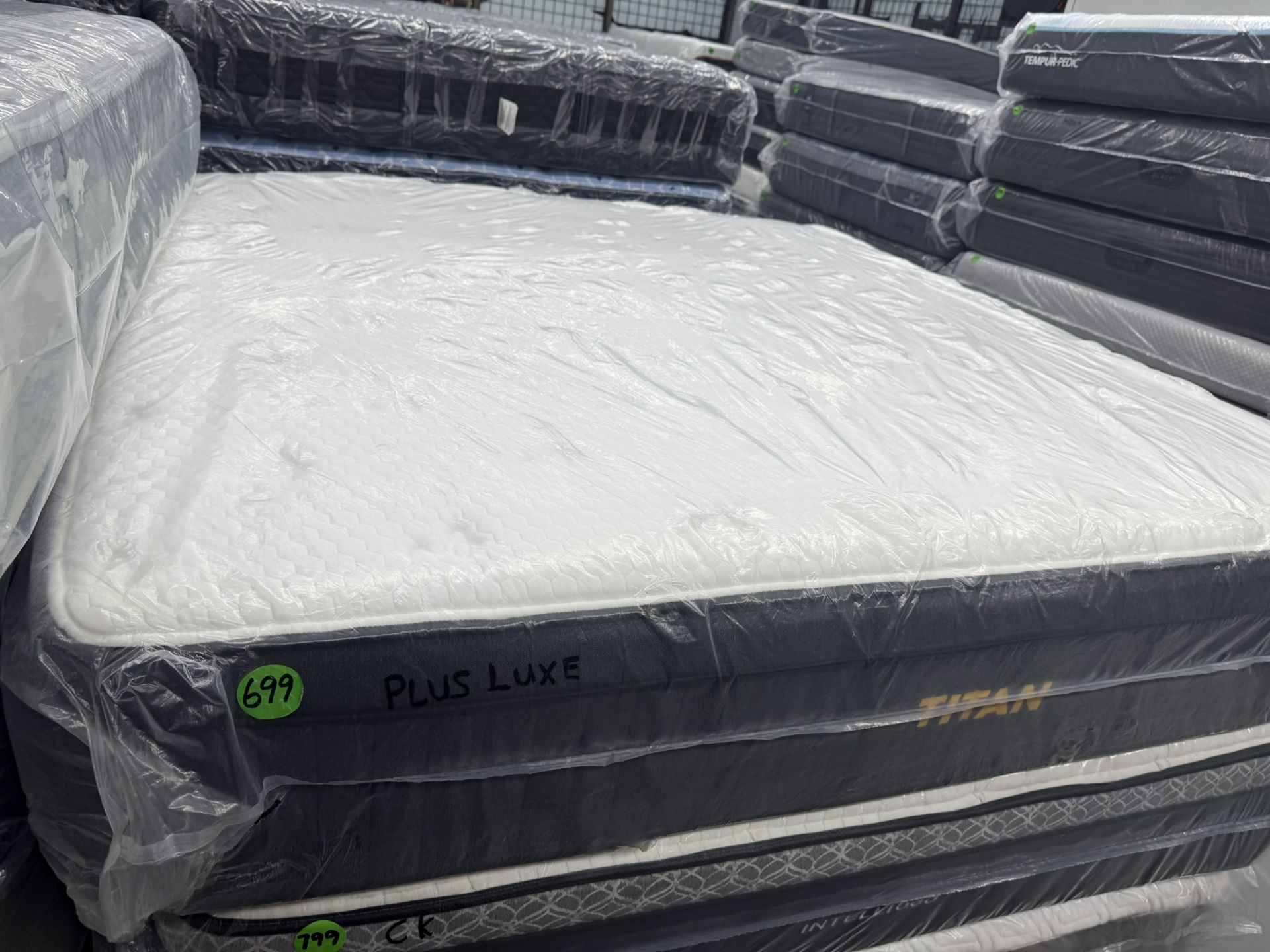 KING SIZE TITAN PLUS LUXE MATTRESS & BOX SPRINGS BED SET