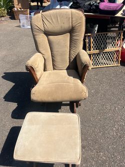 Glider Rocking Chair with Ottoman