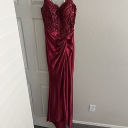 Dress. (prom)