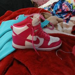 Fusha And White Nikes