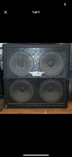 Guitar cabinet