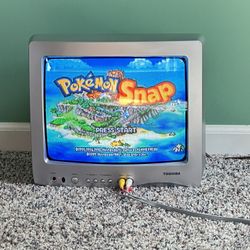 Vintage Toshiba 13" TV 13A26 CRT Retro Gaming Front AV Inputs - Original remote