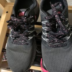 Nike Shoes size 6