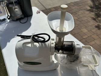Omega 8004 Juicer