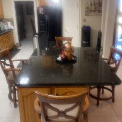 4-(Kitchen Island) COUNTER HEIGHT STOOLS