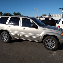 2003 Jeep Cherokee Limited Low Miles Runs Excellent!
