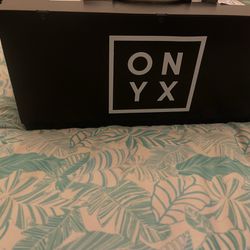 Onyx Batteries 