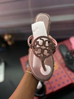 Tory B. Beige Sandals