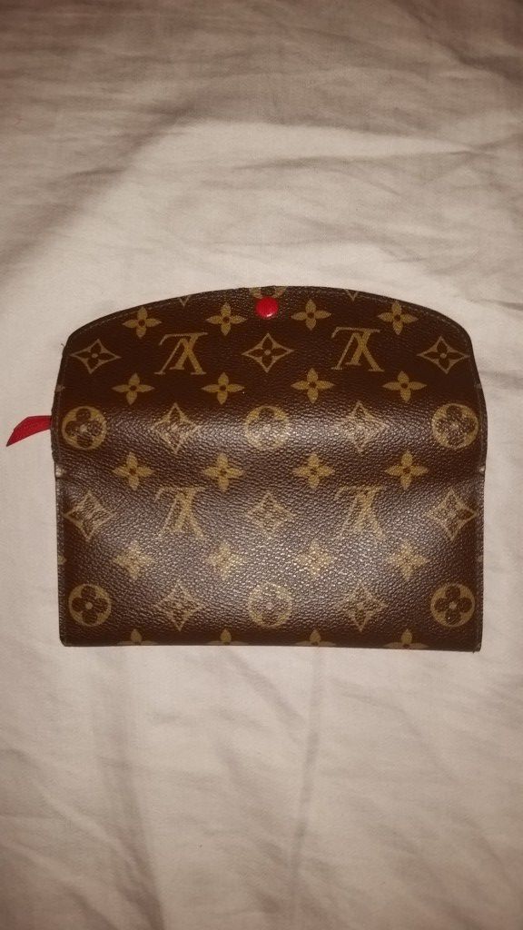 Louis Vuitton wallet for Sale in Houston, TX - OfferUp