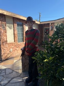 freddy krueger halloween decorations
