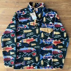 Patagonia Synchilla Pullover, Salmon Energy: Old Growth Green, Men’s Medium, New w Tags