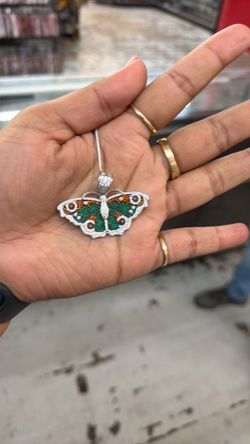 Silver butterfly pendant 9.2 grams