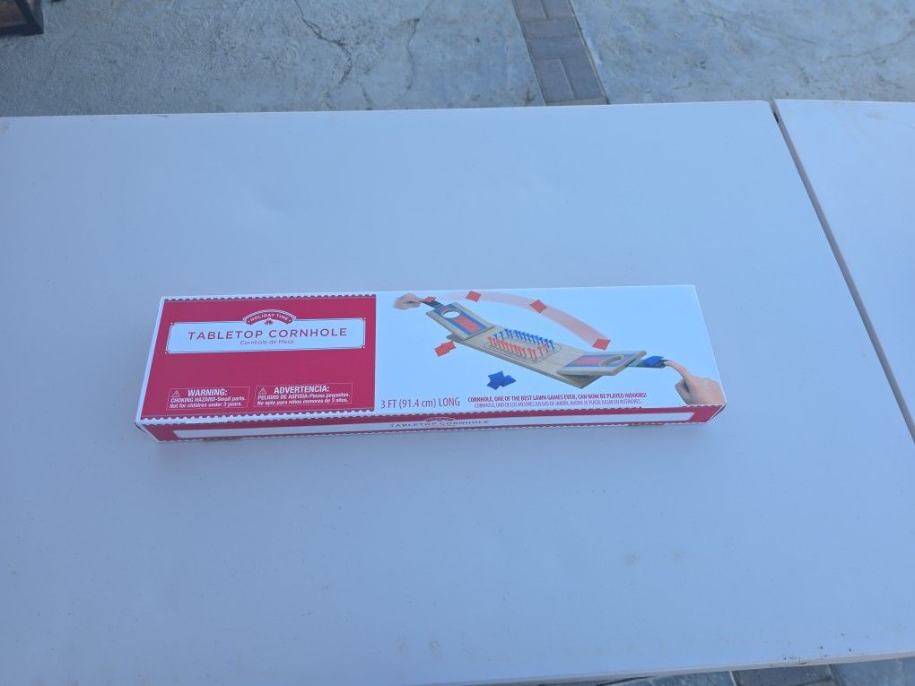 Table Cornhole
