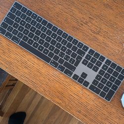Apple Magic ISO Keyboard w/numeric Keypad $40
