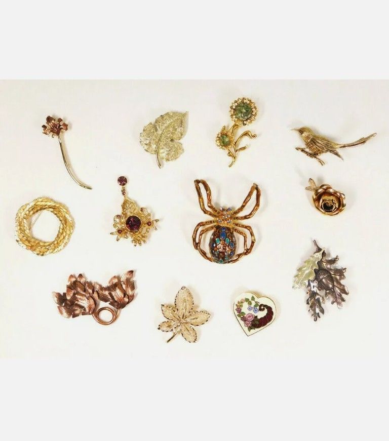 Lot of (12) Vintage Sparkling Fall Autumn Leaves Nature Animals Brooches Pins