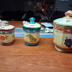 Tabletops Unlimited Medici fruit canister set