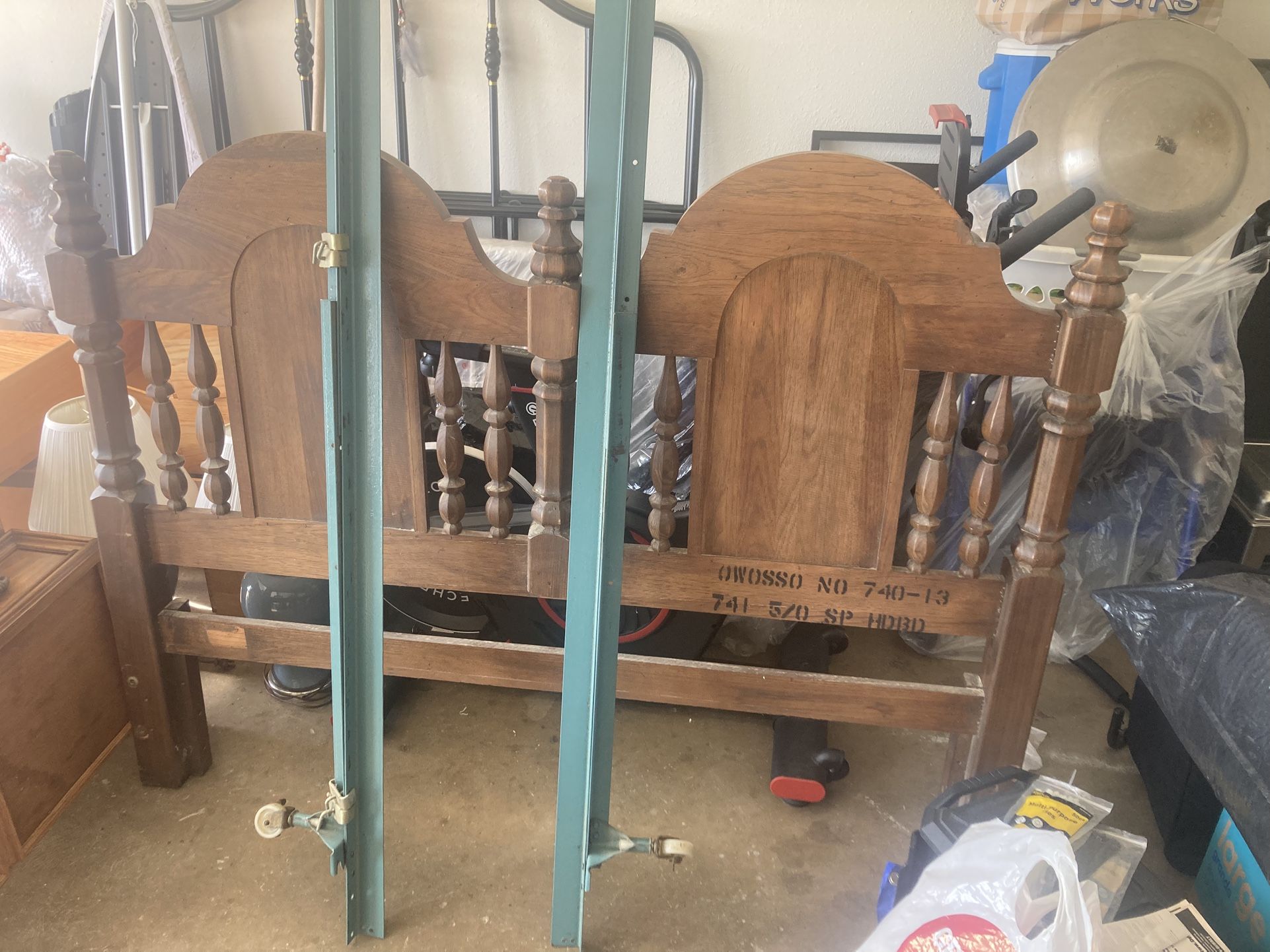 Twin Size Bolt on Bed Frame w/ Backboard