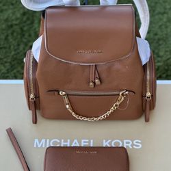Michael Kors  Backpack with Wallet, New in Box/Mochila y Cartera MK nueva en caja de regalo