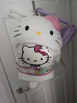 Hooded Hello Kitty Blanket