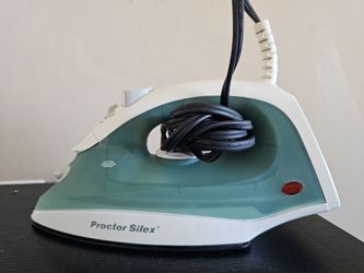 Proctor Silex Clothing Iron, Steam Iron for Clothes with Nonstick Soleplate