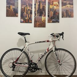 Trek Madone 4.7 | Carbon | 60CM | Road Bike