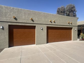 GARAGE DOOR REPAIR & INSTALLATION