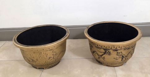 *** CLEARANCE *** PAIR of 15" (Diameter) Gold Resin Planters (2 for $30) @ Lasting Creations