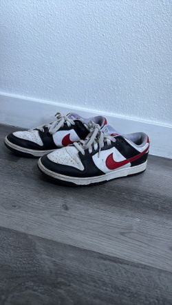 Nike dunk low Size 6-1/2