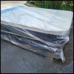 NEW QUEEN-SIZE PILLOW TOP MATTRESS & BOX SPRING ‐ 2PC