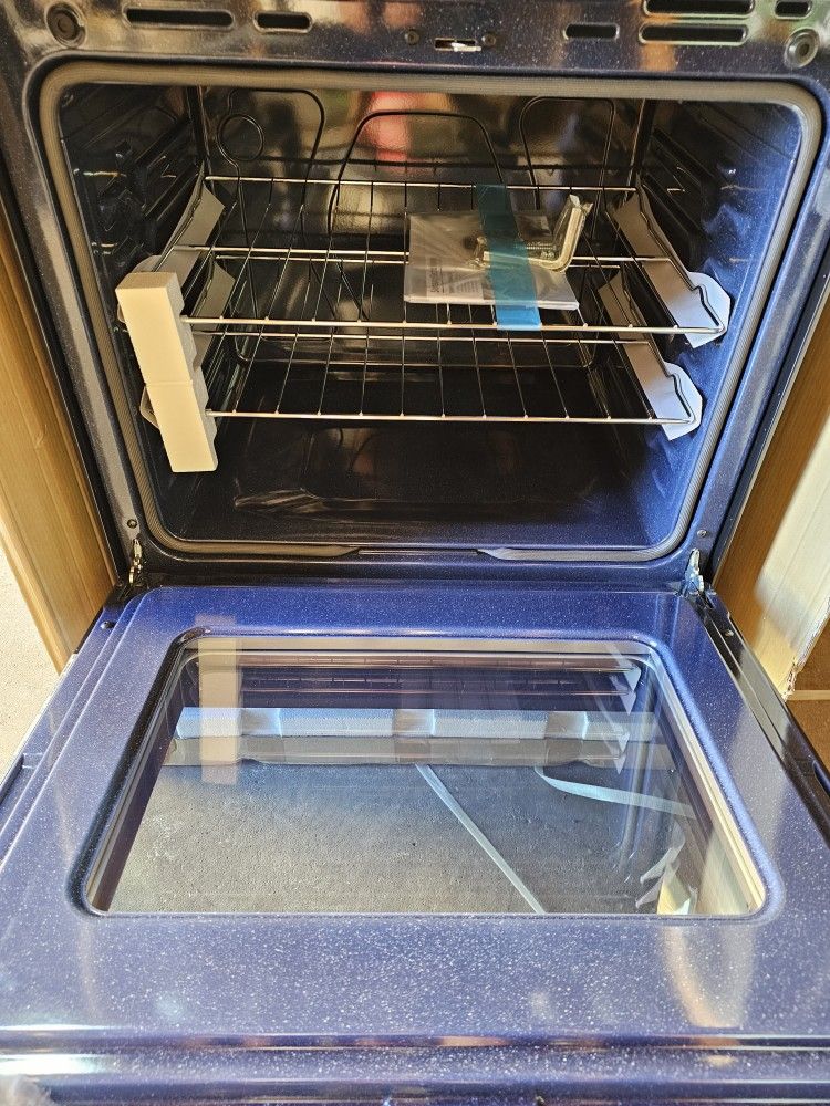 New Samsung Glass Top Stove for Sale in Arlington, WA OfferUp