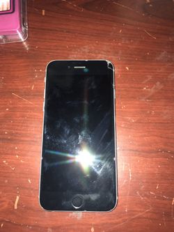 IPhone 6 (minor crack in corner )