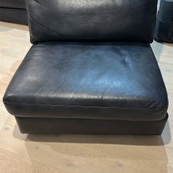 Modular Leather Sectional – Middle Piece (Great Condition)