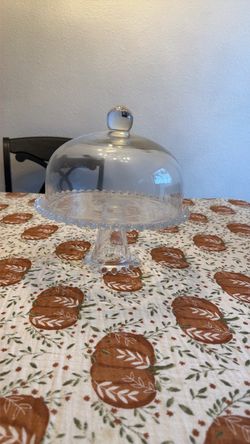Glass cake cover