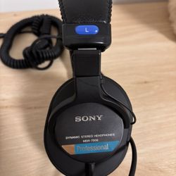 Sony MDR-7506 Headphone (Like New)
