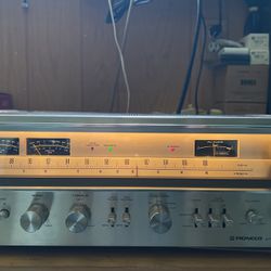 Vintage Pioneer SX-780 AM/FM Stereo Receiver (1979)