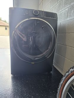 BRAND NEW GE Gas Dryer Still has Warranty