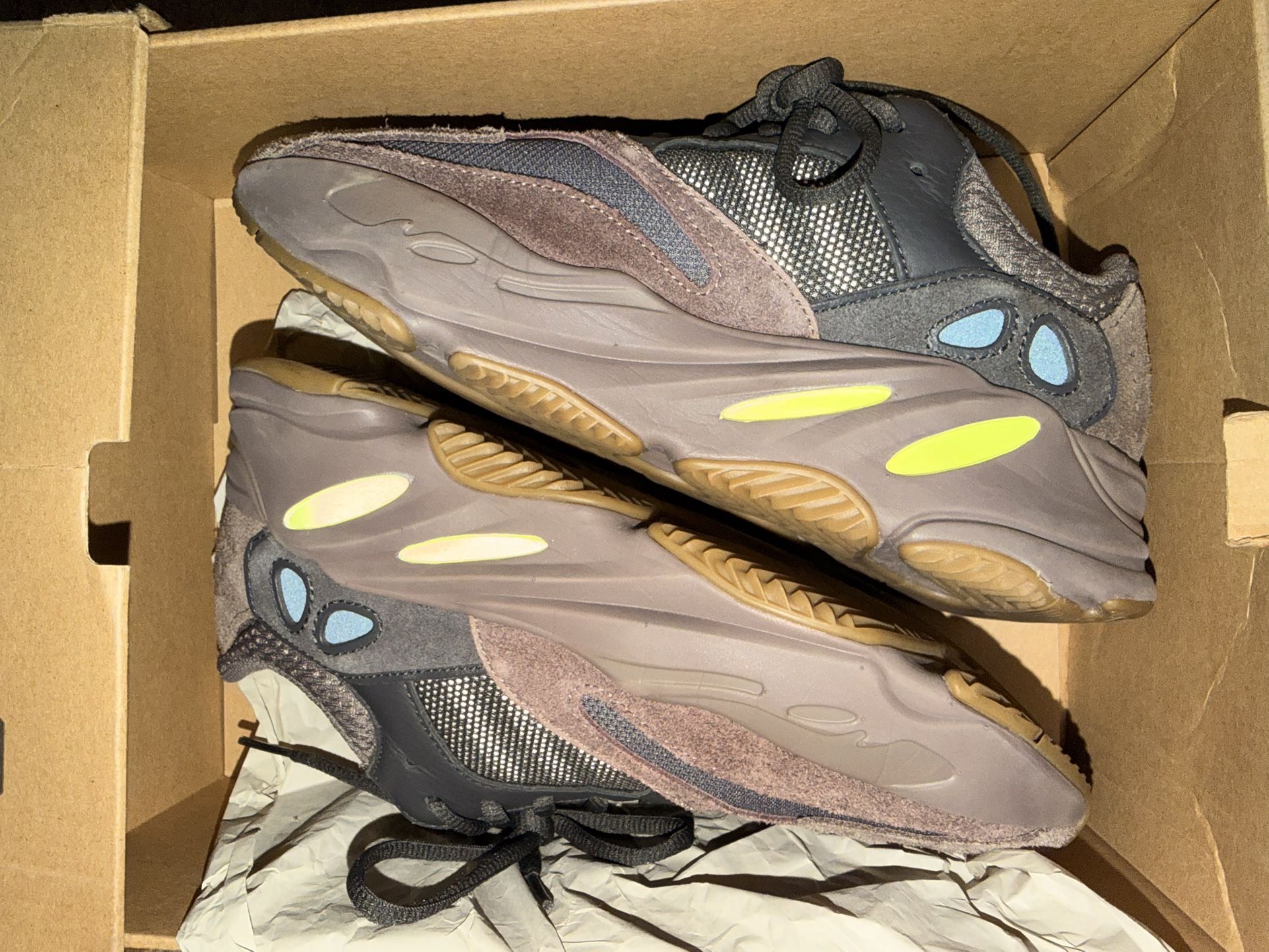 Yeezy Boost 700