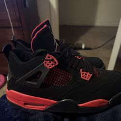 Jordan 4 Red Thunder 