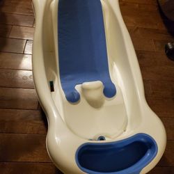 Baby bathtub