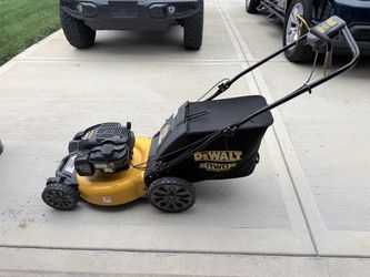 Dewalt RWD 163cc lawnmower
