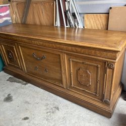 FREE Thomasville 2 Piece China Cabinet 